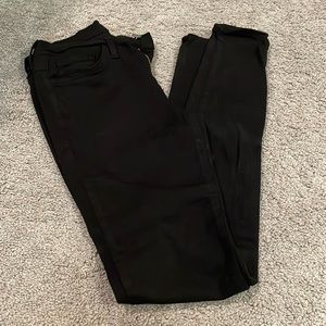 ✨ black skinny’s!